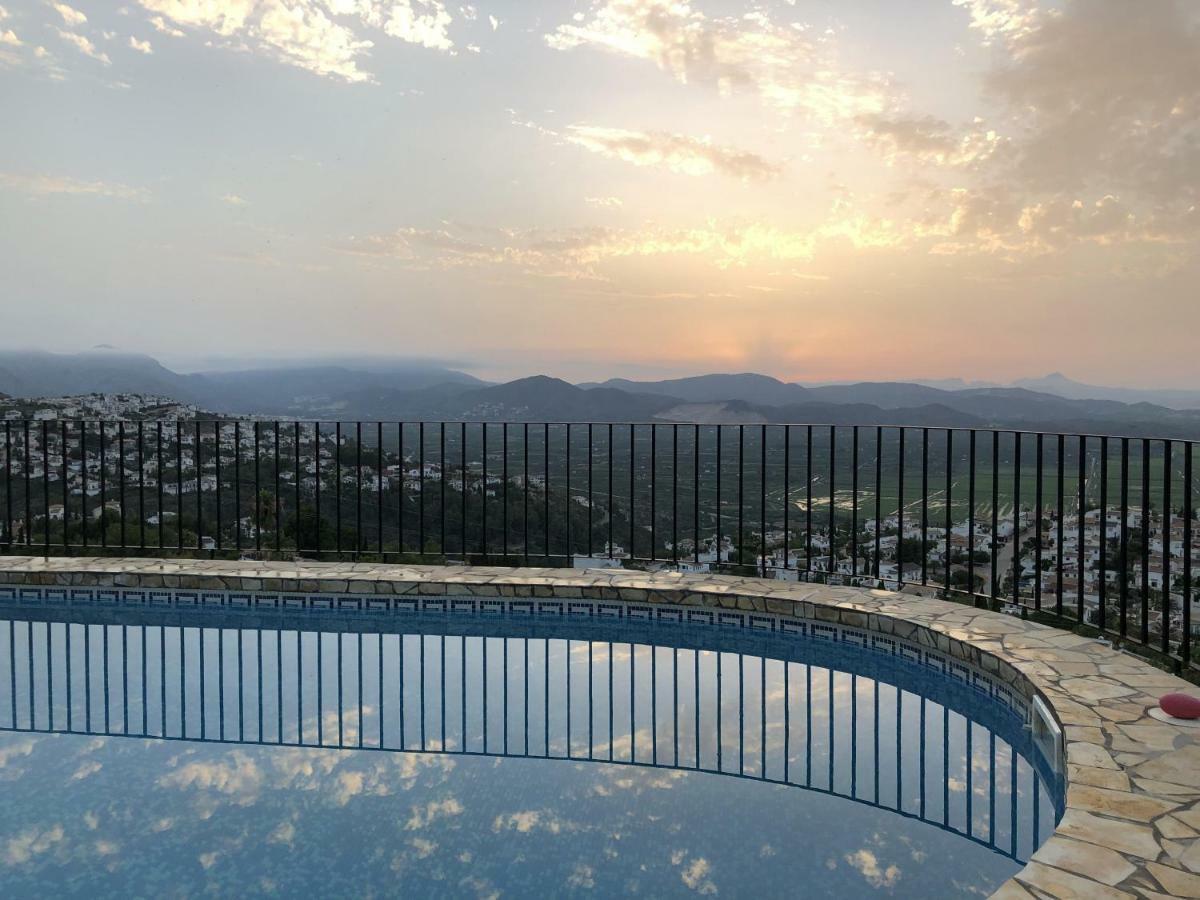 Luz Del Monte Villa Dénia